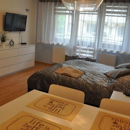 Apartament Motyl ชวีโนวิชแจ ภายนอก รูปภาพ