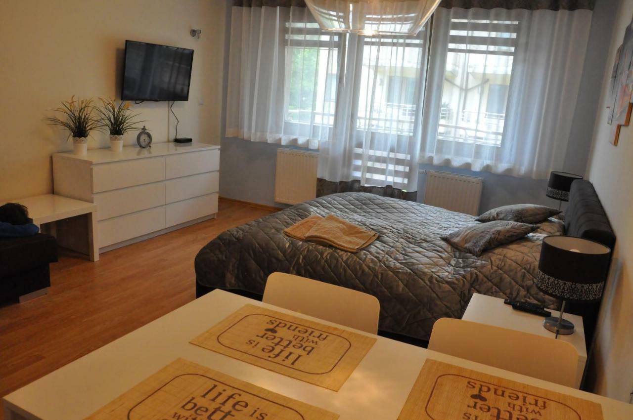 Apartament Motyl ชวีโนวิชแจ ภายนอก รูปภาพ